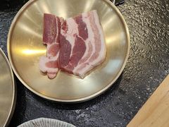 -臻牛烤肉