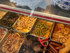 -孖妹上肉饺子馆