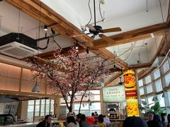 -蜜桃餐厅·伴山(湖滨商业街店)
