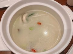 -赶海部落海鲜城(海阳路店)