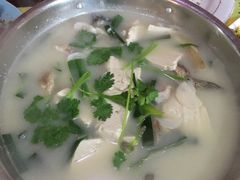 -泸沽肴(泸沽湖大洛水村农村信用社旁店)