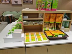 -奈雪的茶(新奥购物中心PRO店)