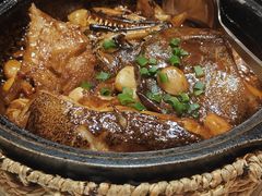 双合砂锅碟鱼头-双合园·海鲜水饺青岛菜(万佳广场店)