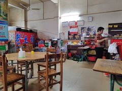 大堂-辉辉大排档