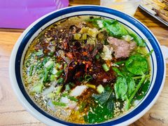 招牌生烫牛肉米线-云阿蛮生烫牛肉米线(景星店)