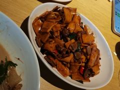 -关东小磨东北菜(上海长风大悦城店)