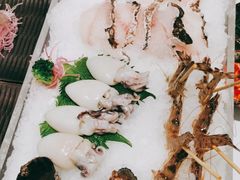 -红鼎豆捞·非遗鲍皇汤火锅(宝丰路店)