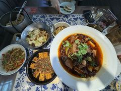 -川流不息·地道川菜·小龙虾(新松江路店)