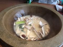 -咕嘟草帽鱼·牛奶一样的鲜鱼汤(包河万达广场创始店)