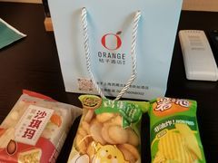 -桔子酒店(上海西藏北路地铁站店)