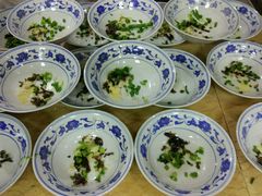 虾肉馄饨-新丰小吃(中山中路分店)