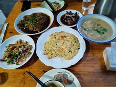 -大树下饭店(春晓镇慈岙社区卫生服务站南)