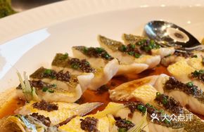 Old Cabbage Steamed East China Sea Yellow Croaker
