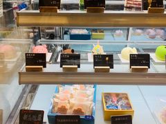 面包甜点陈列柜-BONBON BAKERY