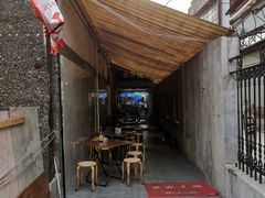 门面-沪西老弄堂面馆(定西路店)