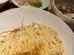 -荣家黄鱼面(前滩太古里店)