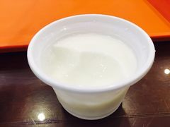 酸奶-护国寺小吃(左家庄店)