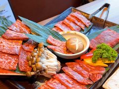 -炼火烤肉店