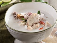 牛奶椰子鸡汤-雍苑(创润大厦店)