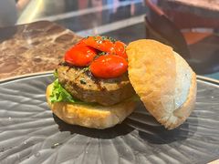 -Let'sBURGERplus·非常创意汉堡(三里屯店)
