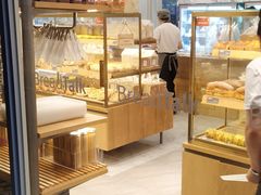 面包甜点陈列柜-面包新语(无锡M会员店)