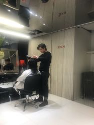 -TONI&GUY