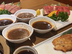 -炼火烤肉店