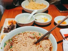 -裕兴记•蟹黄面馆(人民广场店)