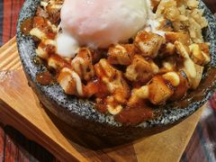 溏心火焰叉烧销魂饭-何里玉(北京路店)