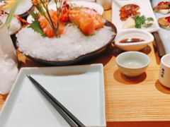 -花和海鲜自助(梅江店)