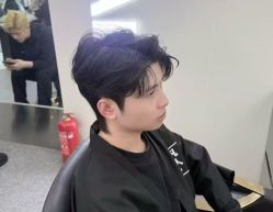 -MOVAN  HAIR莫凡匠人发型屋
