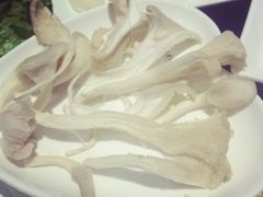 -唯爱KTV聚会餐厅(仙林东城汇店)