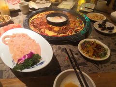 -舒家大院重庆老火锅(纪念塔店)