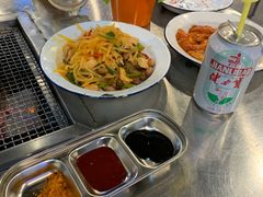 -马路牙子烧烤音乐酒馆(望京店)