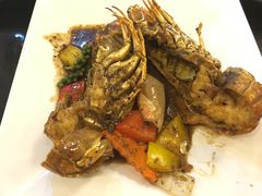 -J Daeng Seafood