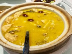 金汤鲍鱼土鸡砂锅-老洋房花园饭店(绍兴路店)