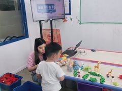 -凤凰机器人乐高编程活动中心(星湖校区)