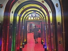 -碧中海汤泉汗蒸酒店