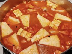 -尚尚仙·酸汤猪手·猪肚鸡火锅(华联万柳购物中心店)