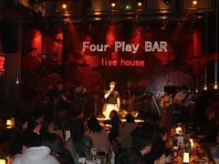 -FOUR PLAY BAR