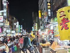 -六合夜市