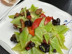 -伊源鼎盛餐饮服务有限公司
