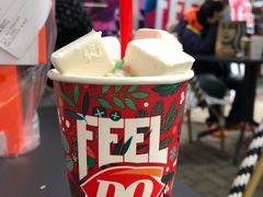 疯狂草莓派对暴风雪-DQ·蛋糕·冰淇淋(大宁国际商业广场店)
