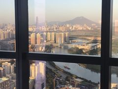 -长富金茂大厦