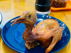 红烧乳鸽-煲煲掂风味煲仔饭餐厅(西区店)