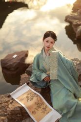 -一揽芳华汉服旗袍体验馆(拙政园店)