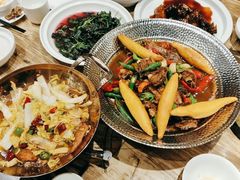 -香山湖家家宴(中山陵店)
