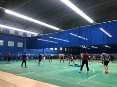 -中地华冠羽毛球俱乐部
