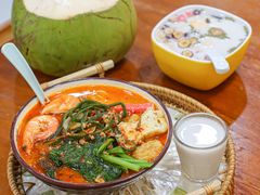 -老何家后安粉·糟粕醋海鲜火锅(三亚湾椰梦长廊店)