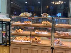 面包甜点陈列柜-新侨三宝乐面包店(崇文门店)